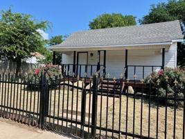 featured image of 1023 E Haskell St #1