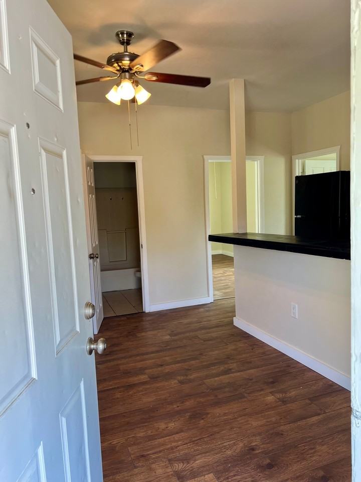 1023 E Haskell St #1 - Photo 4 of 17