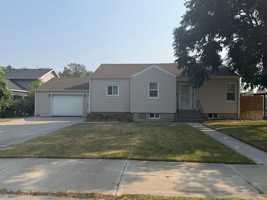 featured image of 724 Howard Ave