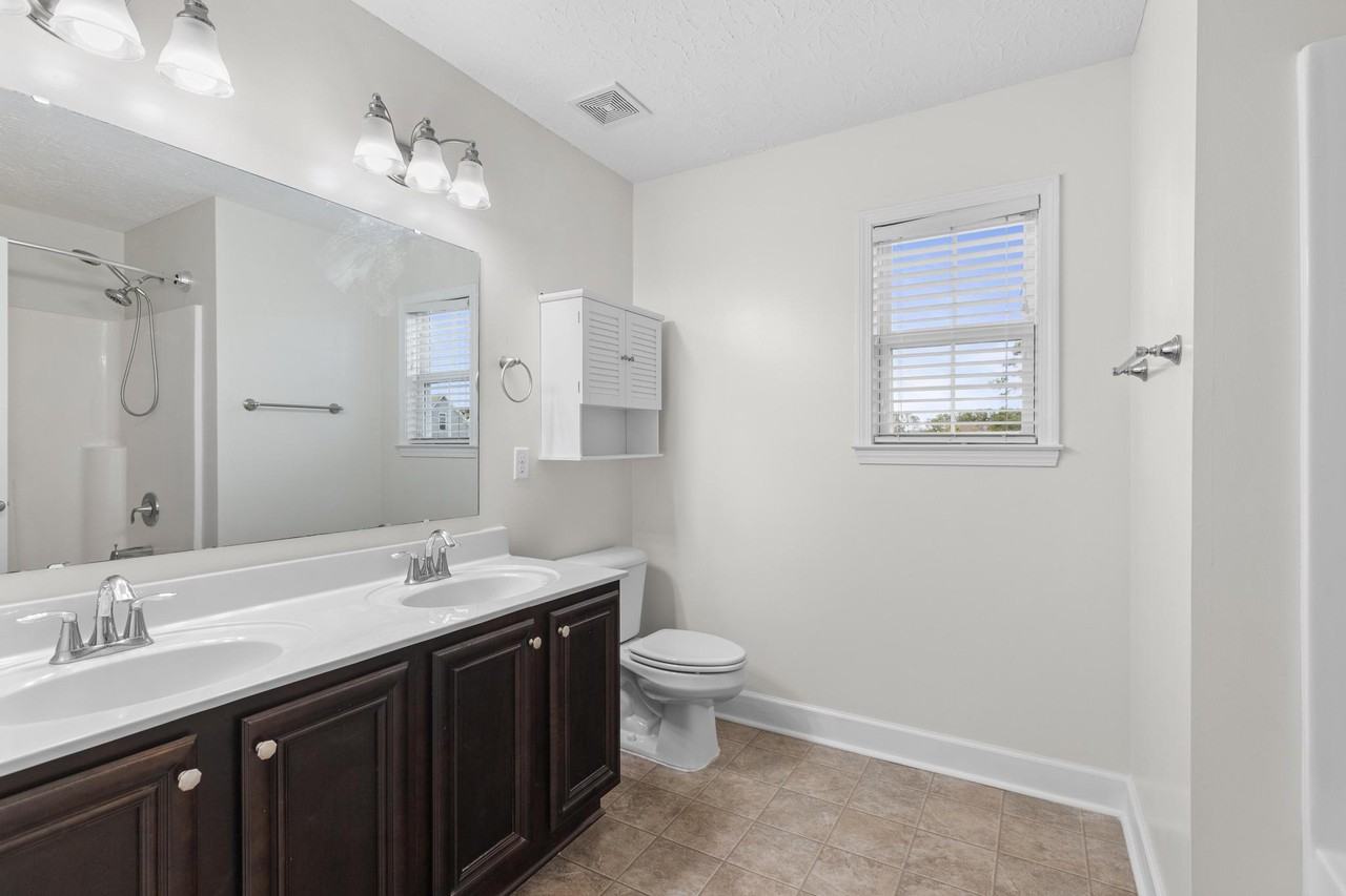 406 Amaryllis Ln #1 - Photo 6 of 24