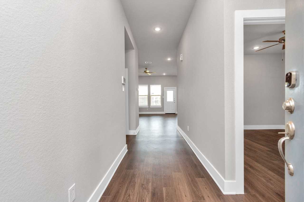 10537 Wildflower View Dr - Photo 2 of 28