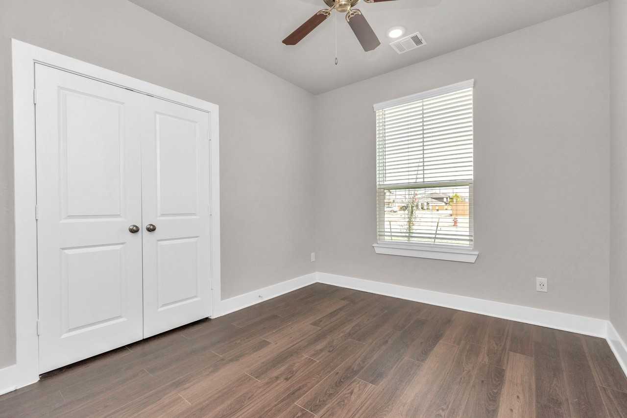 10537 Wildflower View Dr - Photo 4 of 28