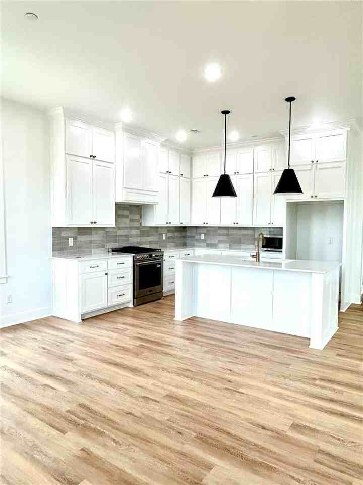 2316 S 31st Pl - Photo 5 of 17