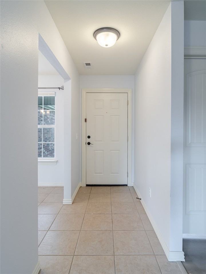 3405 Sw Picasso Blvd - Photo 3 of 24