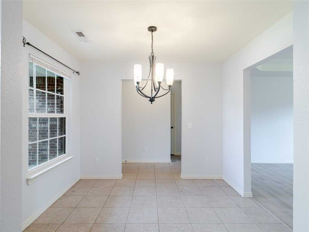 3405 Sw Picasso Blvd - Photo 5 of 24