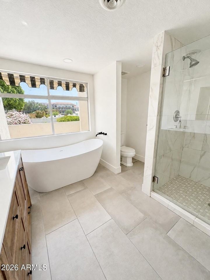 4327 N 69th Way - Photo 6 of 35