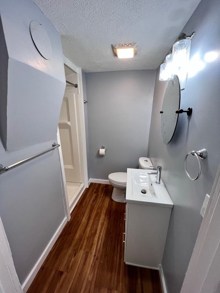 320 W Henry St #2 - Photo 5 of 14