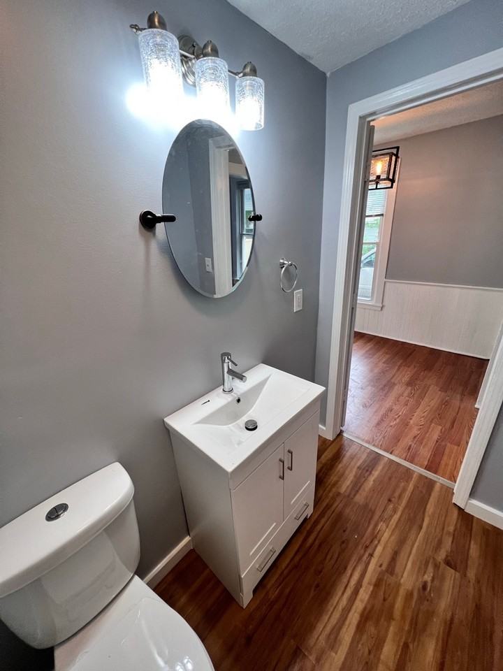 320 W Henry St #2 - Photo 6 of 14