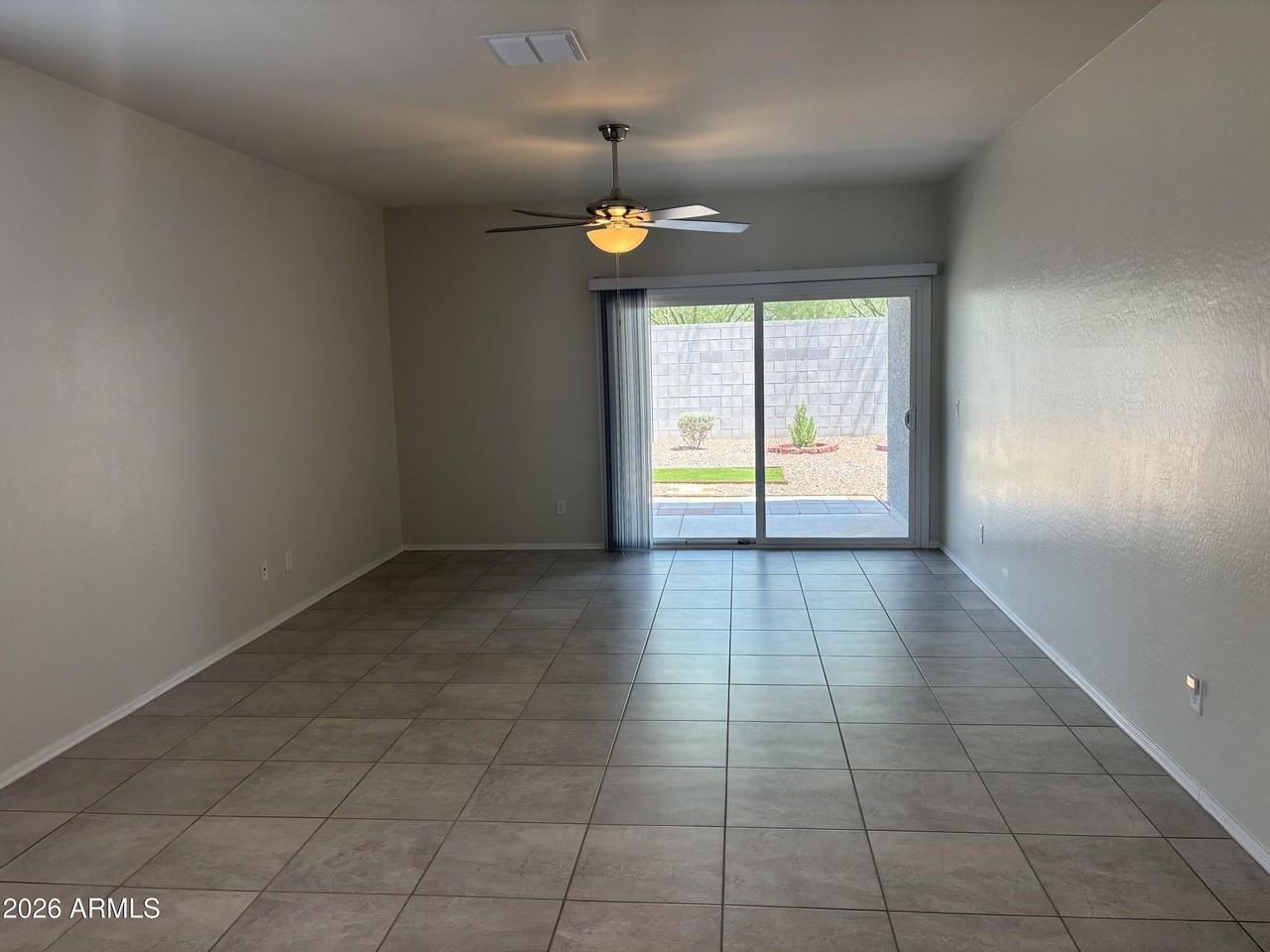 35 N 187th Dr - Photo 5 of 14