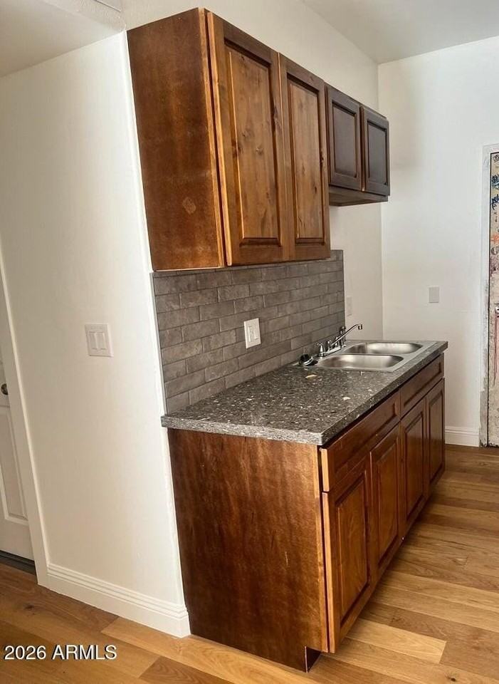 5914 W Myrtle Ave - Photo 4 of 12
