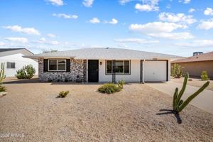 featured image of 12543 W Parkwood Dr