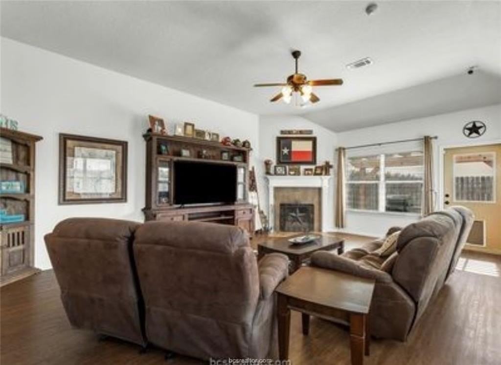 215 Boulder Dr - Photo 7 of 19