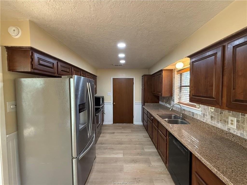 1805 Quail Run - Photo 5 of 26