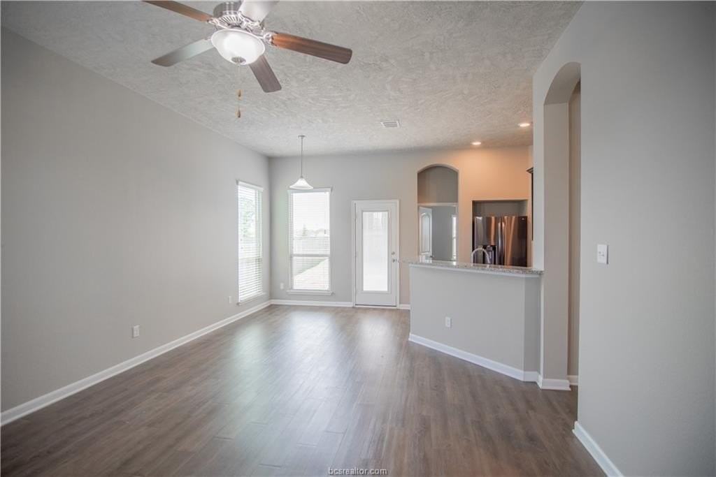 2040 Sorrento Ct - Photo 4 of 18