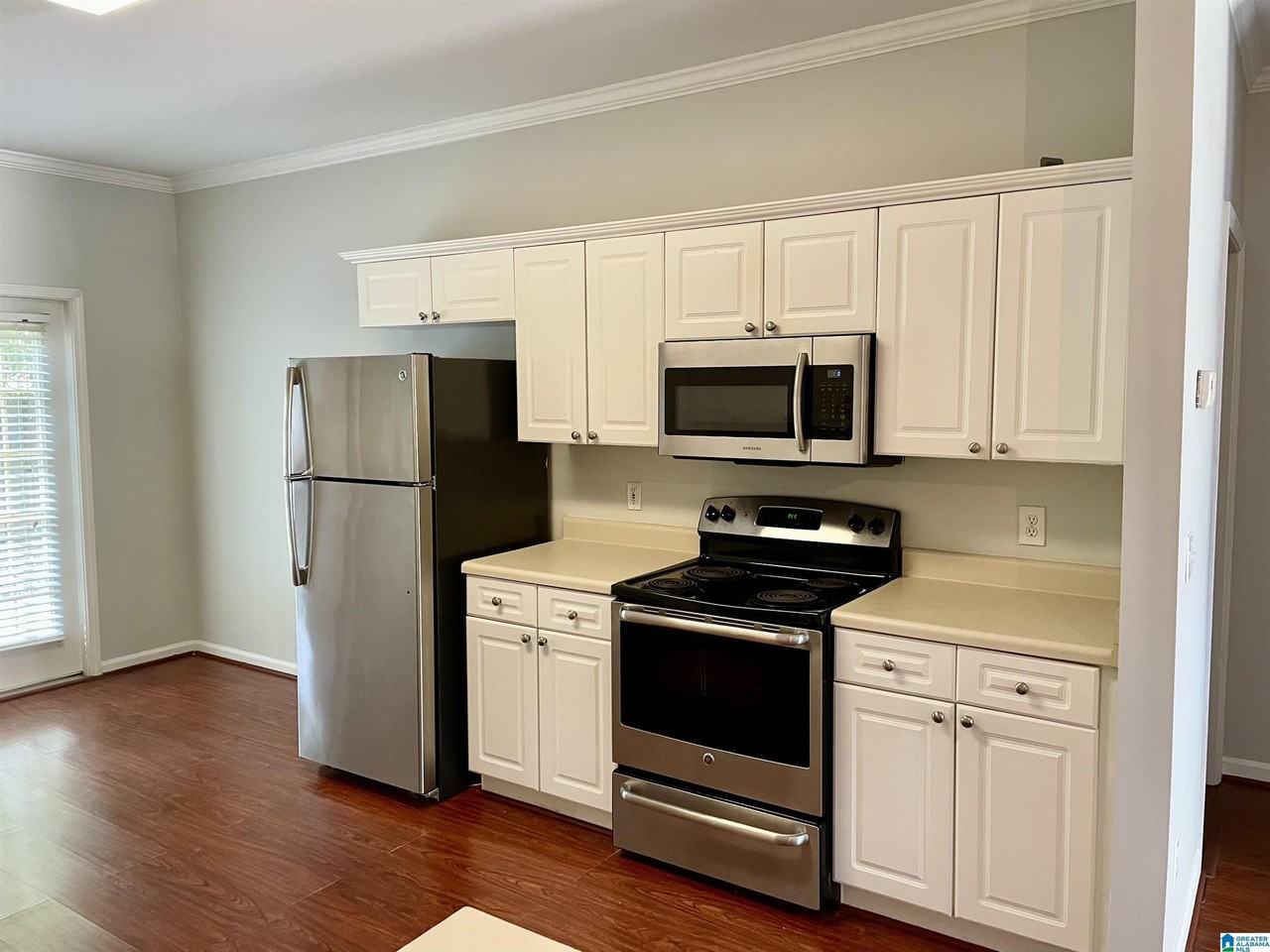 3524 Savannah Park Ln - Photo 4 of 14