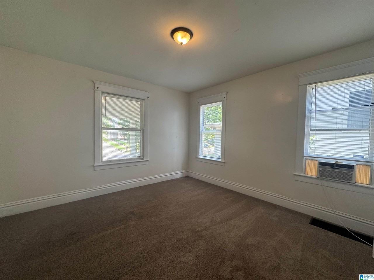 1732 11th Pl S - Photo 6 of 10