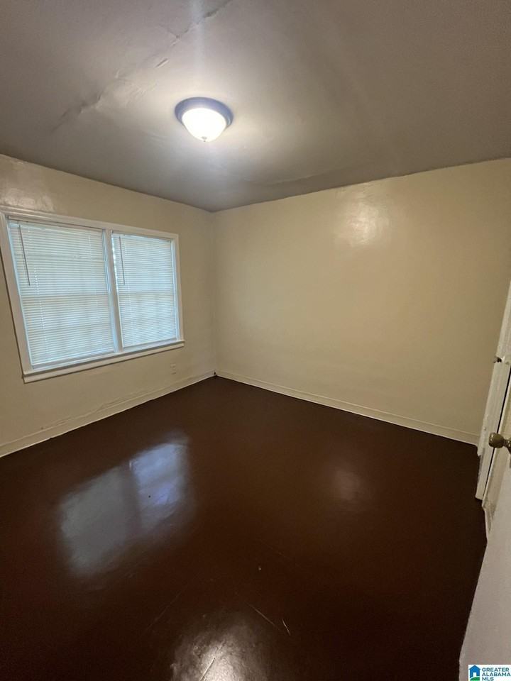 507 31st Street Ensley - Photo 4 of 8