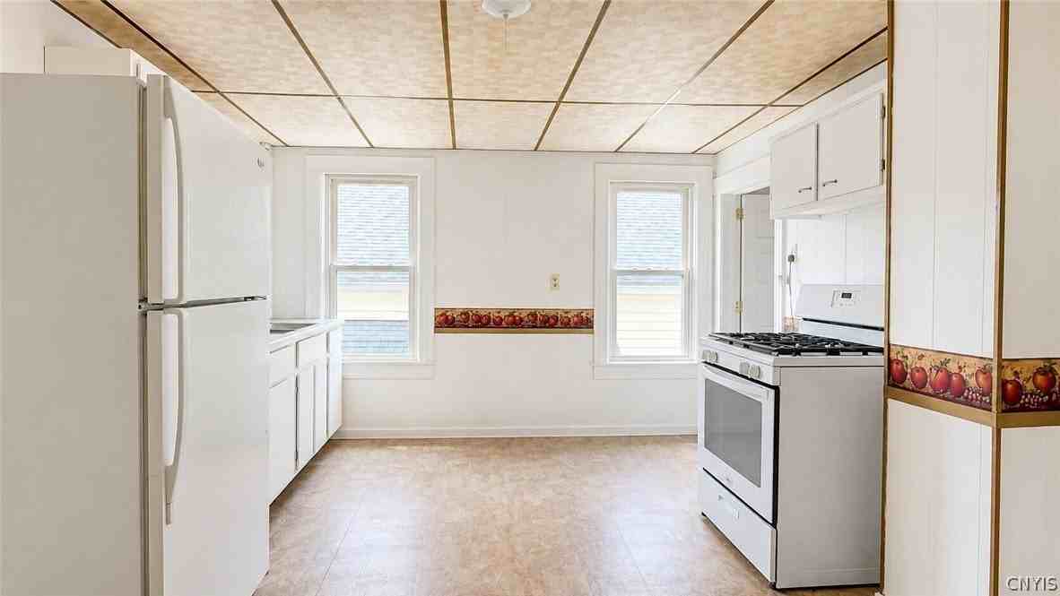 709 S James St #2 - Photo 5 of 10