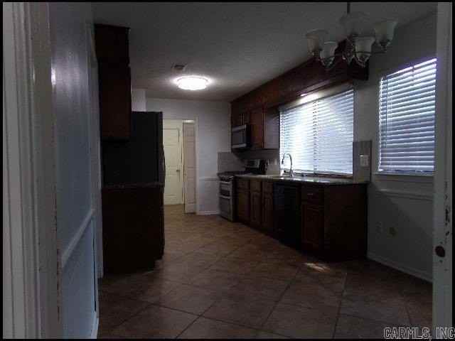 1411 Old Forge Dr - Photo 7 of 25