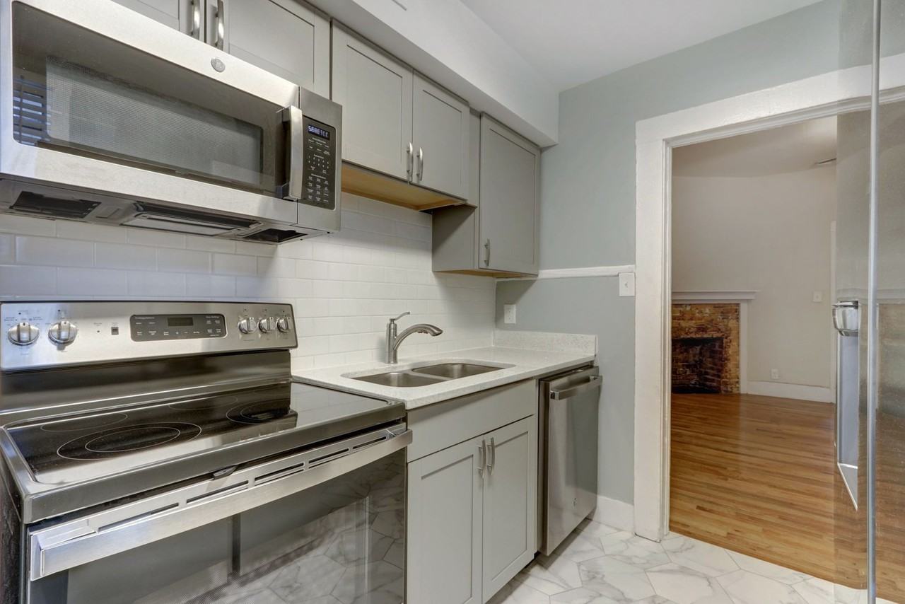 1209 Atlantic Ave - Photo 7 of 16