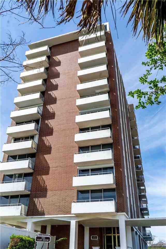 715 S Upper Broadway St #406