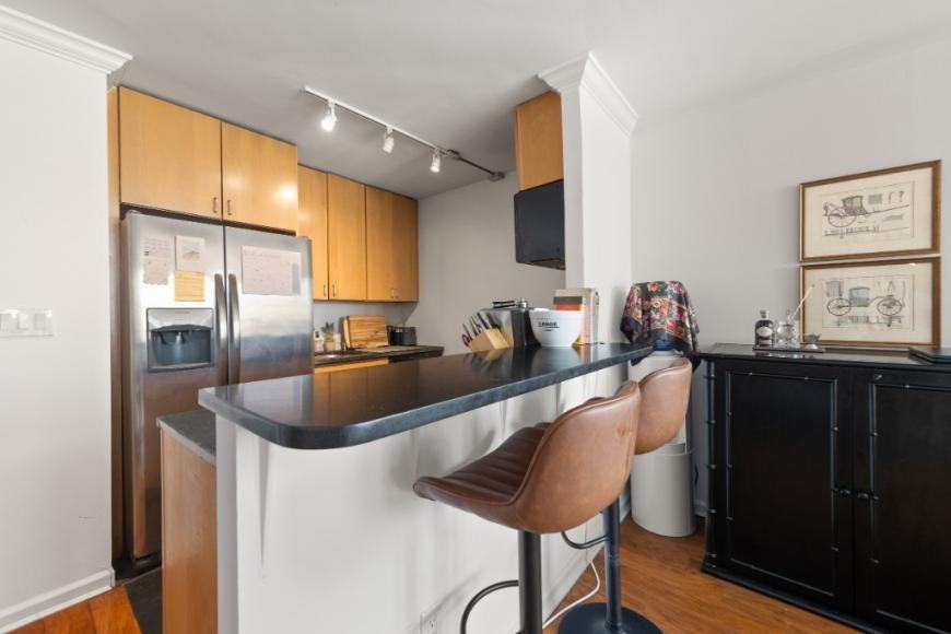 222 W 14th St - Photo 4 of 10