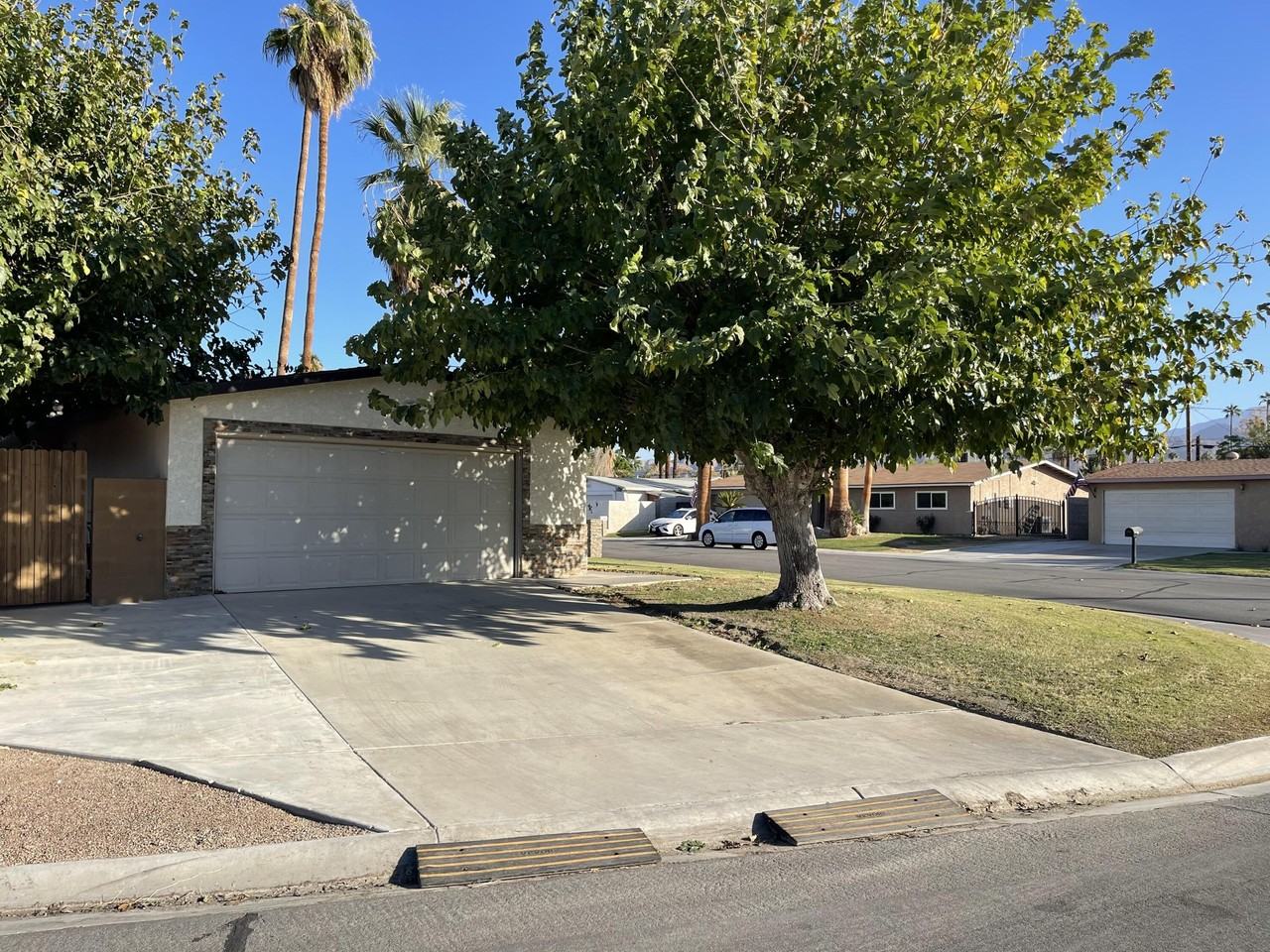 74110 Erin St - Photo 2 of 10