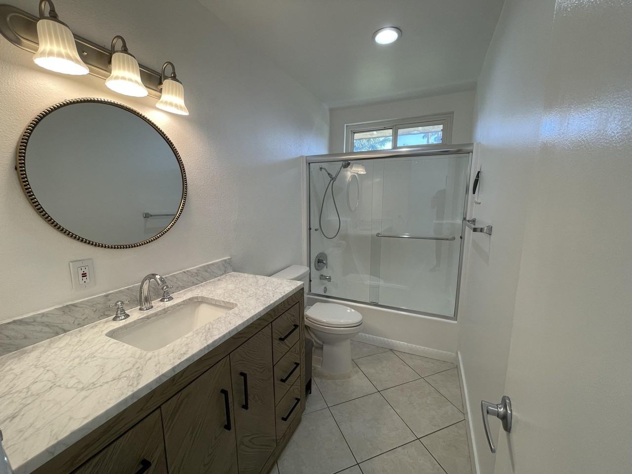 74110 Erin St - Photo 4 of 10
