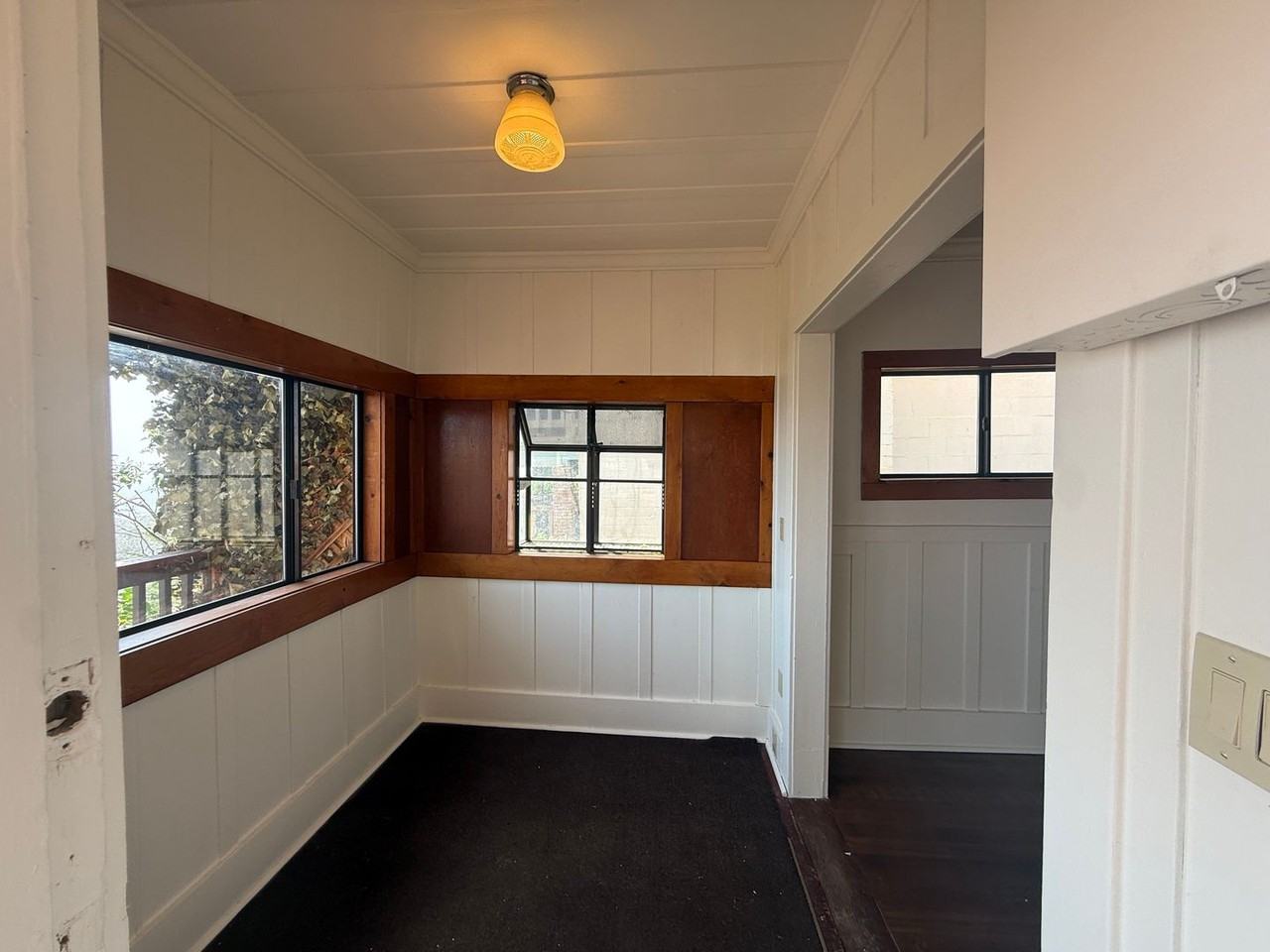 631 Clark St - Photo 6 of 22