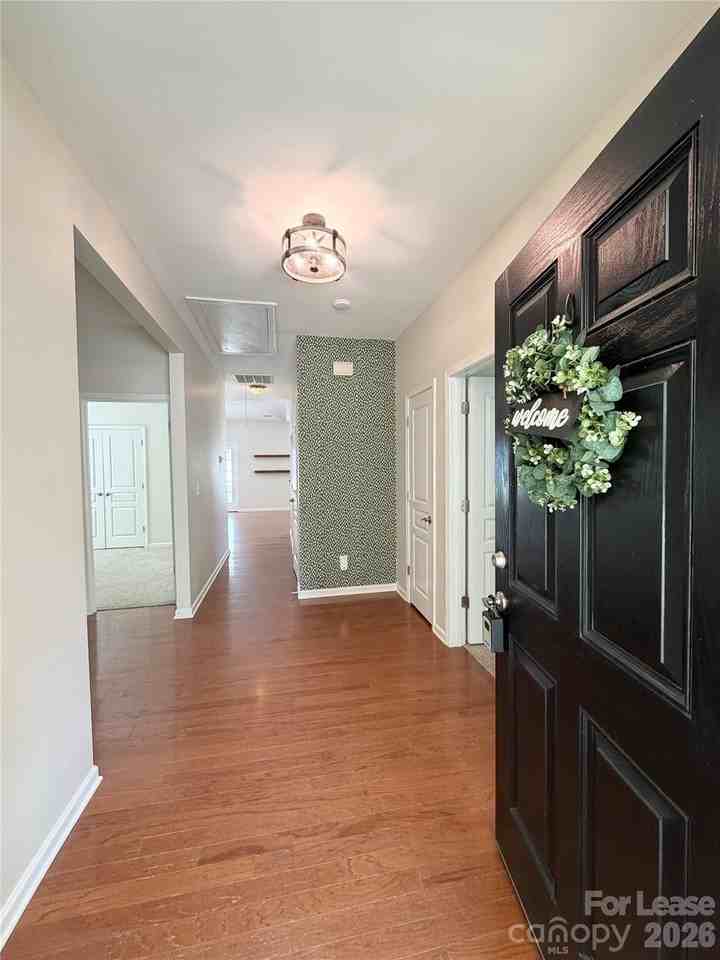 8723 Westwind Point Dr - Photo 4 of 23