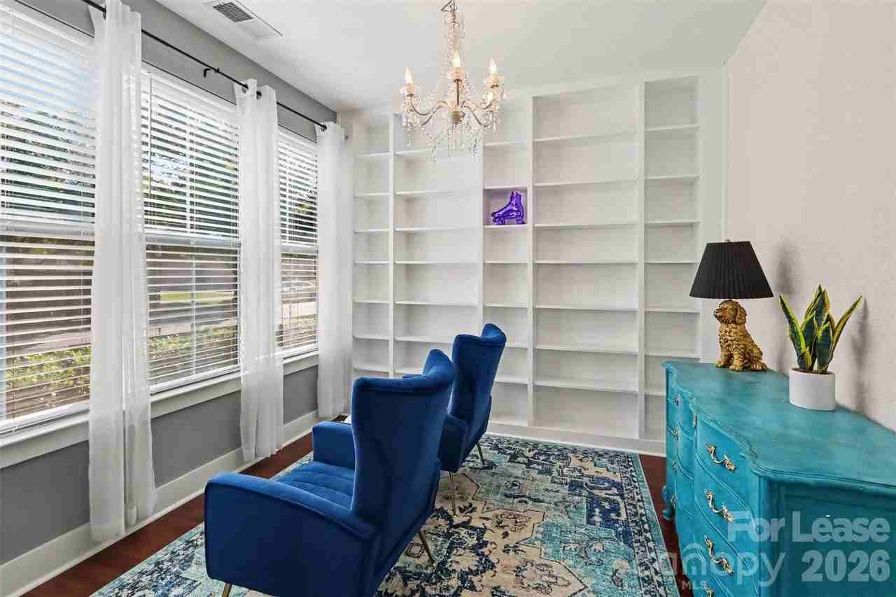 3835 Willow Green Pl - Photo 4 of 22