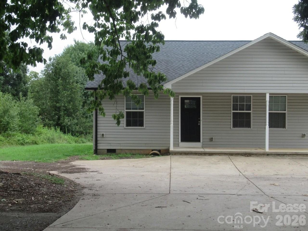 4584 Maiden Hwy - Photo 2 of 19