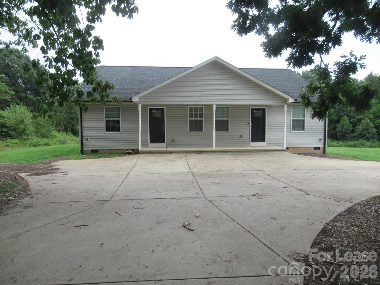 4584 Maiden Hwy - Photo 3 of 19