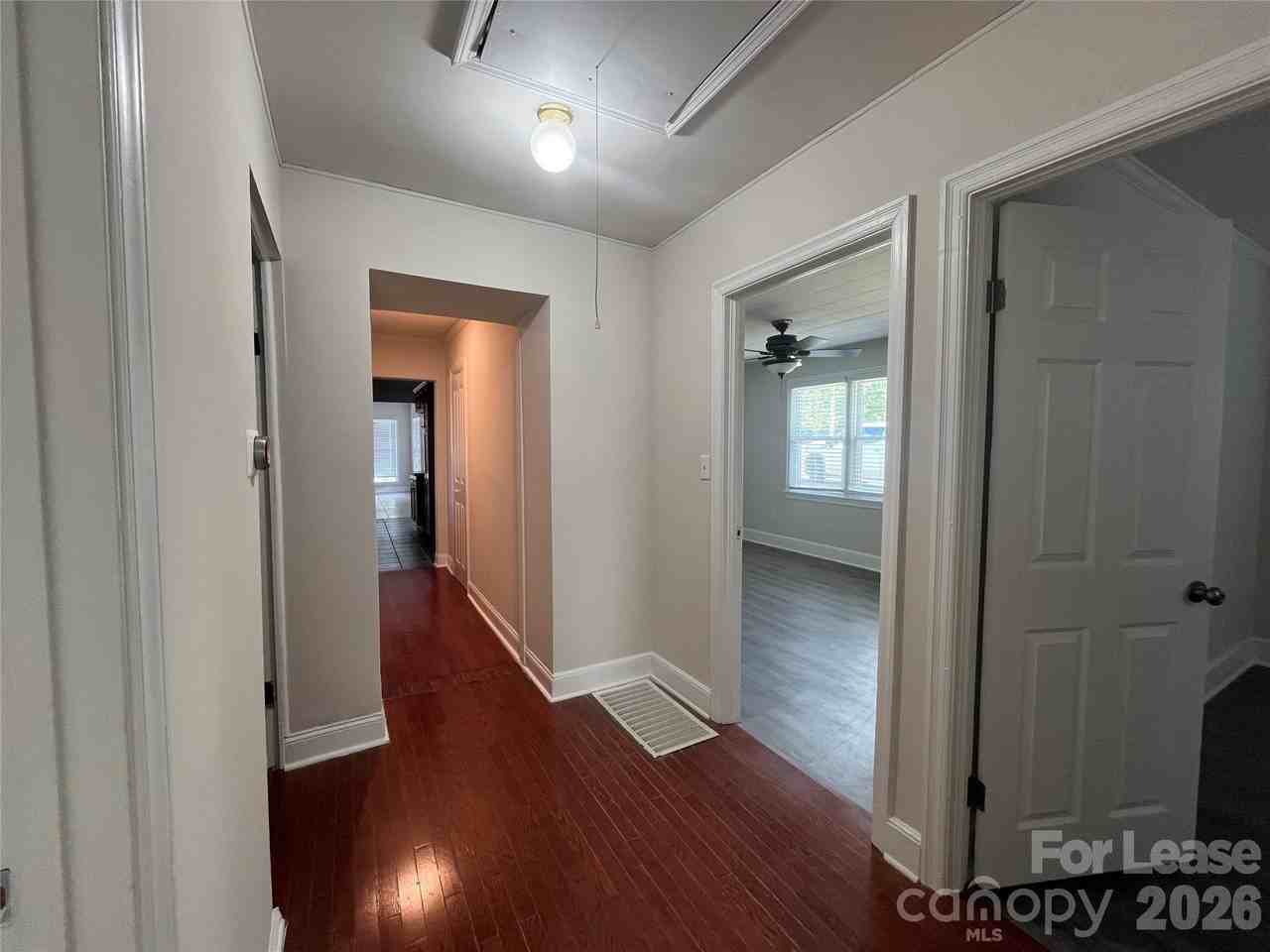 1120 Hensley Rd W - Photo 7 of 18