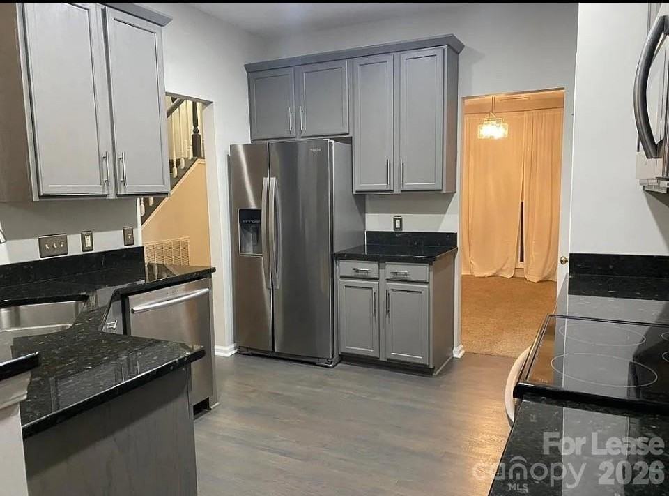 519 Delburg St - Photo 3 of 25