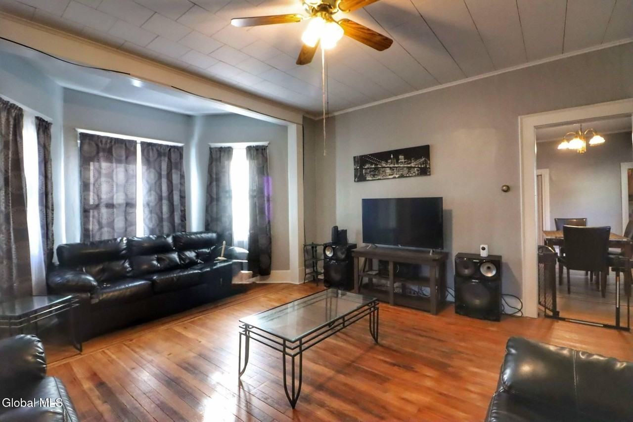 34 Kimball St #1 - Photo 5 of 18