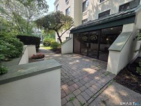 1525 E Putnam Ave #201 - Photo 1 of 1