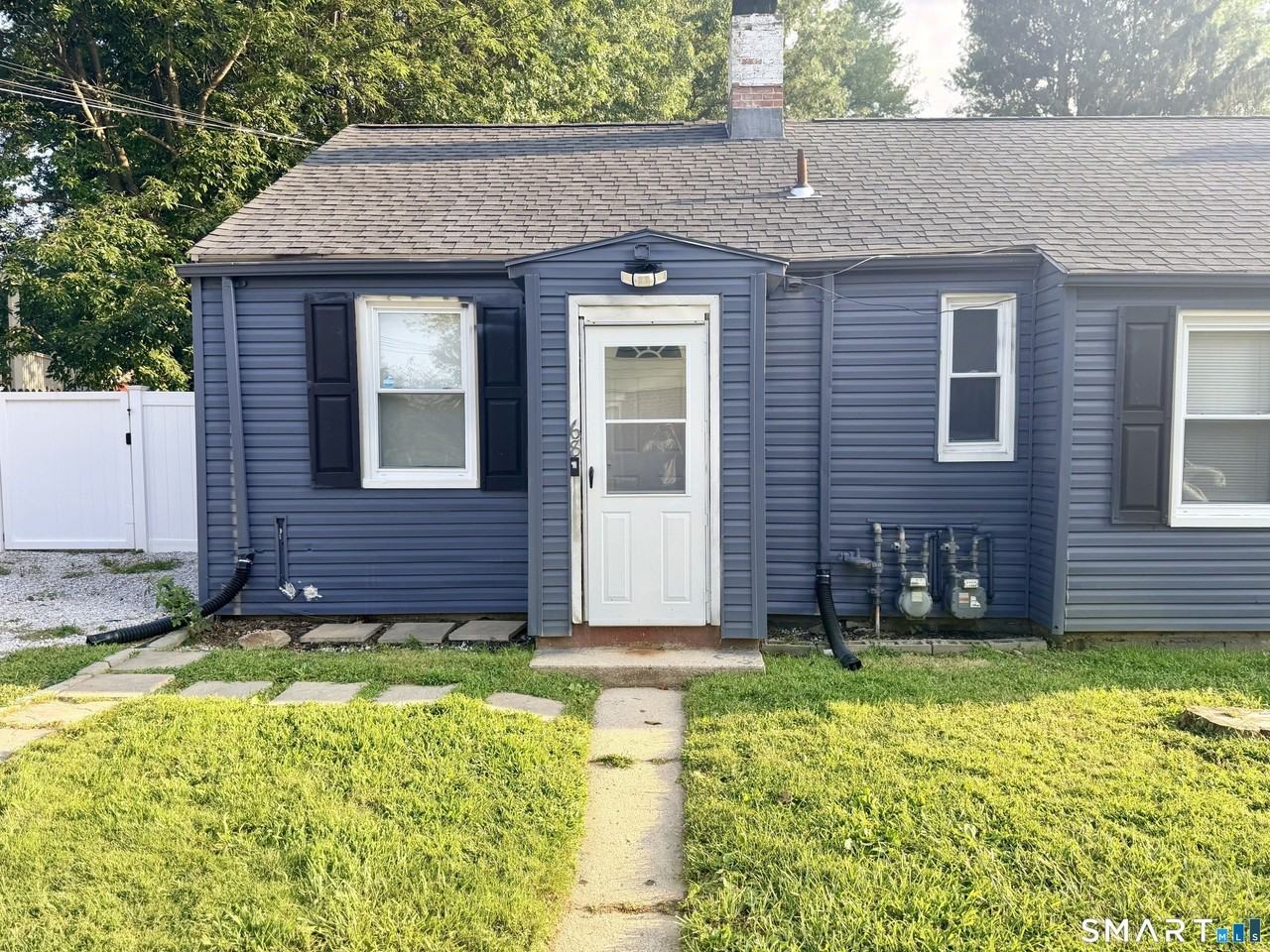 68 Alexander Dr - Photo 3 of 23