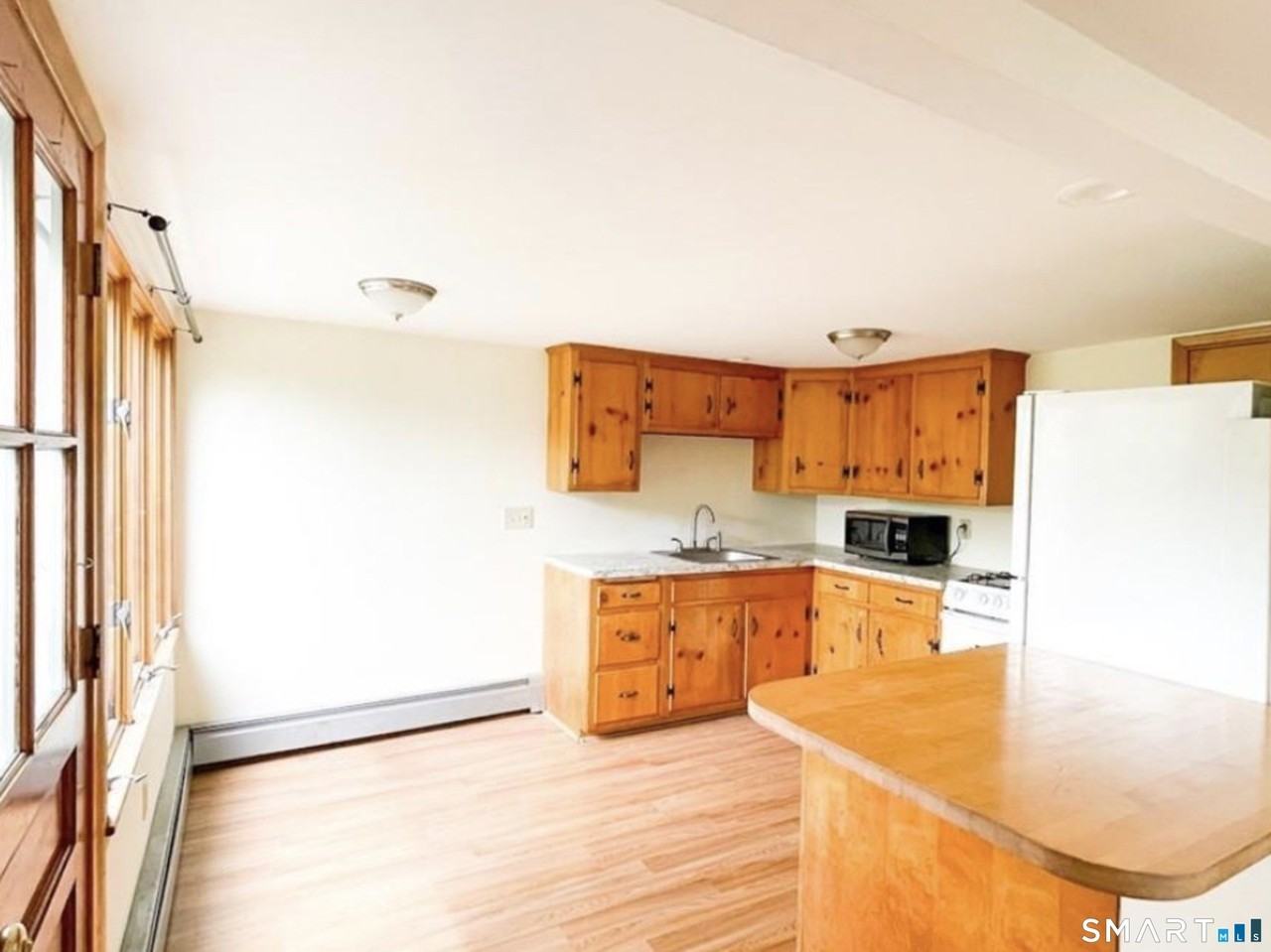 46 Clark St - Photo 5 of 16