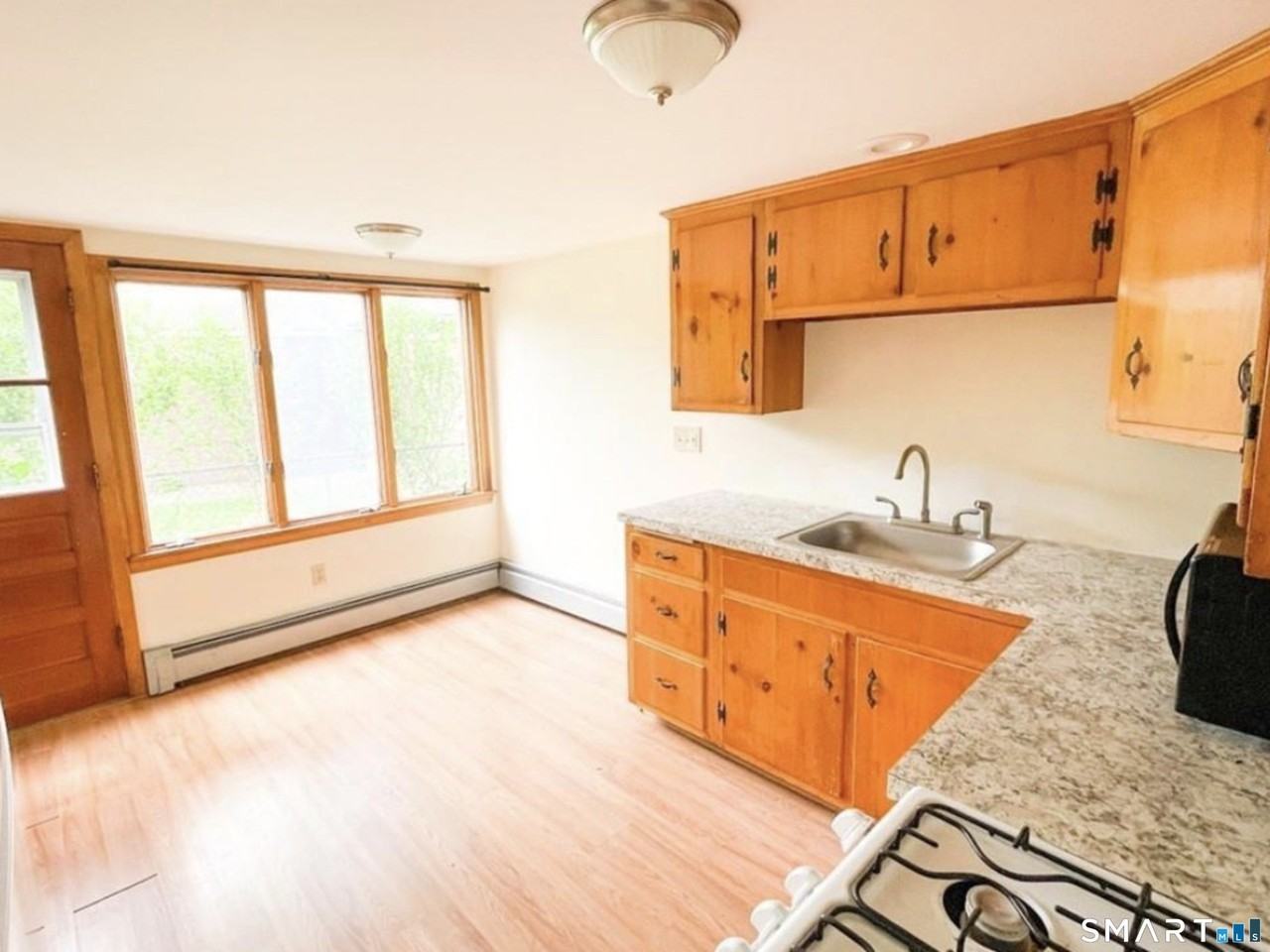 46 Clark St - Photo 7 of 16