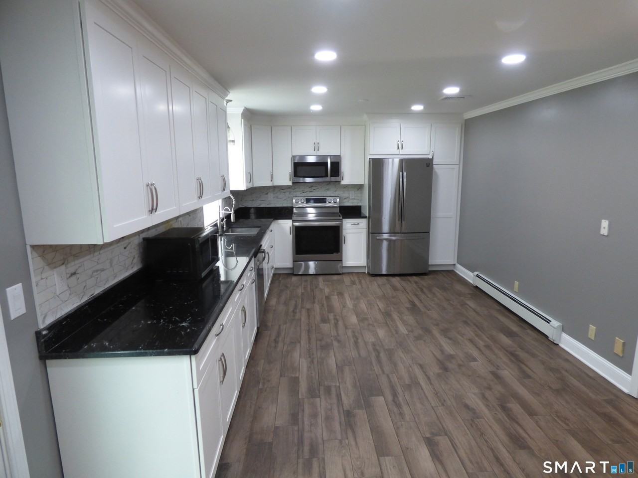 7 Ridge Ln - Photo 4 of 26