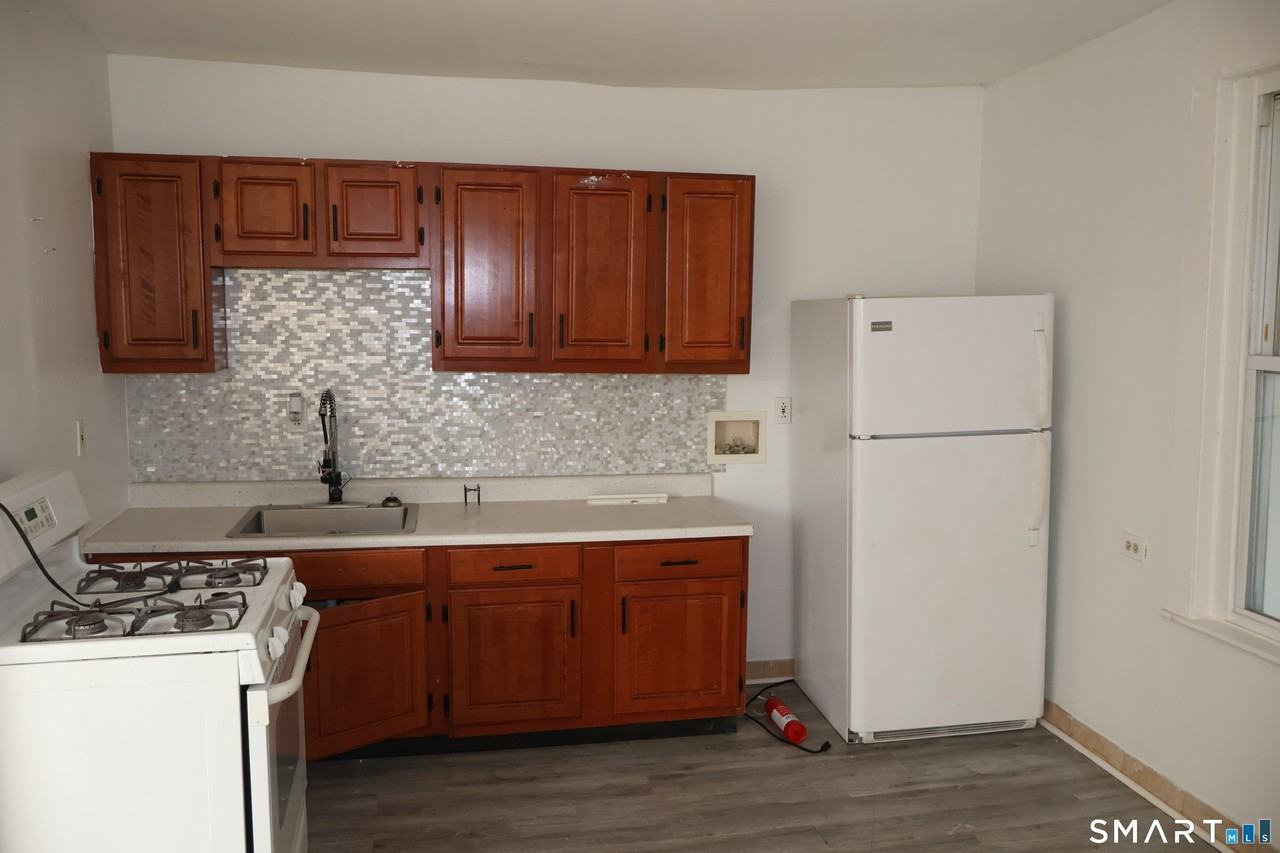 3739 Elliott St #2R - Photo 2 of 7