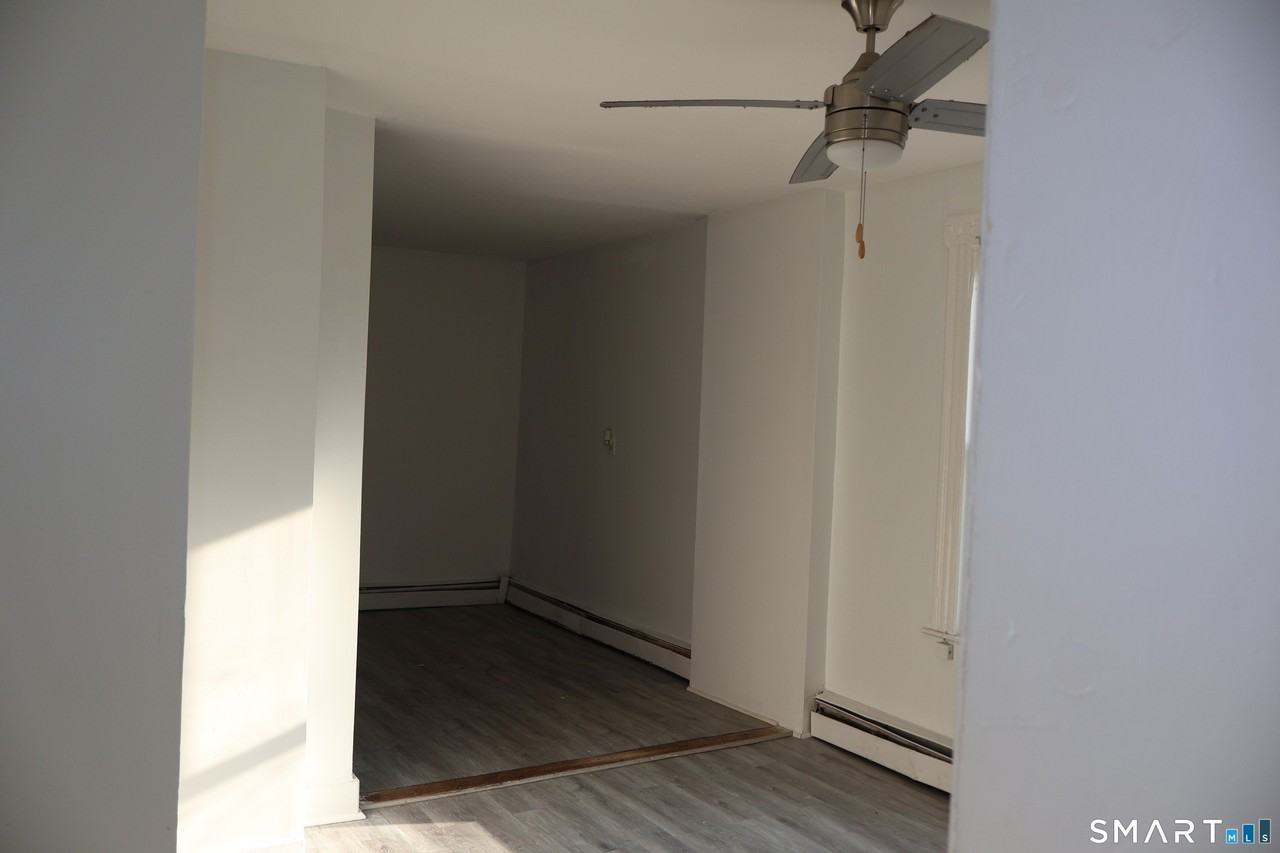 3739 Elliott St #2R - Photo 7 of 7