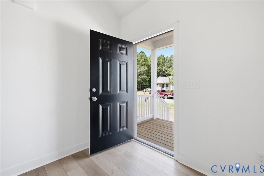 21161 Baileys Ln - Photo 4 of 22