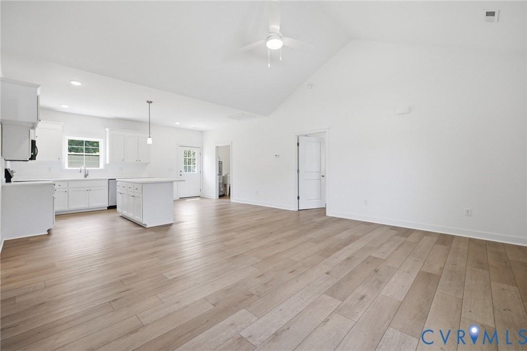 21161 Baileys Ln - Photo 6 of 22