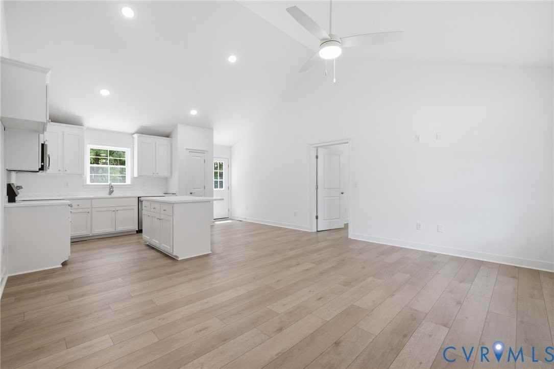 21169 Baileys Ln - Photo 7 of 26