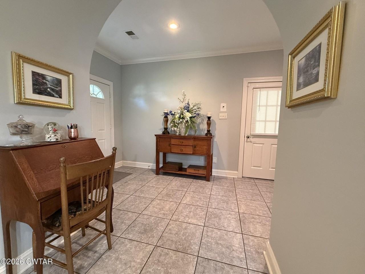 1744 Fairway Dr - Photo 4 of 30