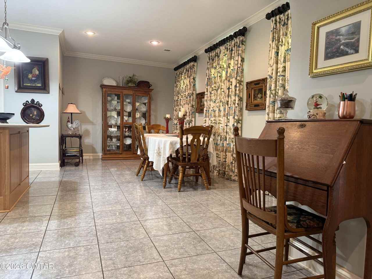 1744 Fairway Dr - Photo 6 of 30