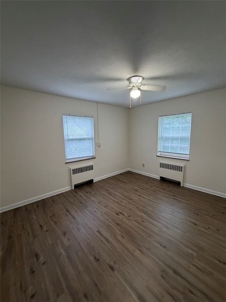 5039 Far Hills Ave - Photo 7 of 9