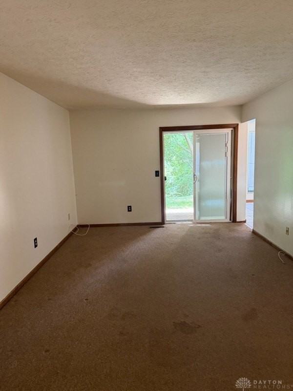 712 Hidden Valley Ct - Photo 3 of 16